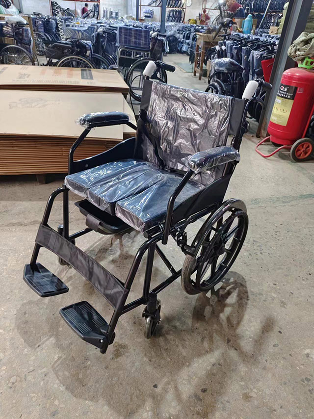 20輪折疊多功能老人坐便輪椅輕便癱瘓手動(dòng)推車（坐便折把）